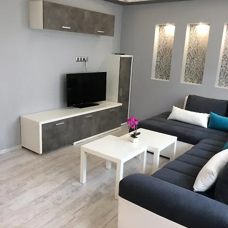 Geri 4 * Pomorie