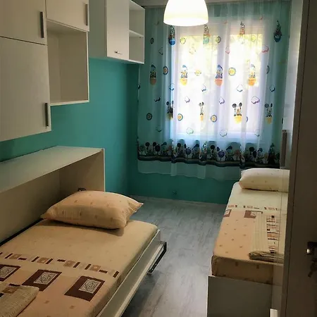 דירה Geri 4